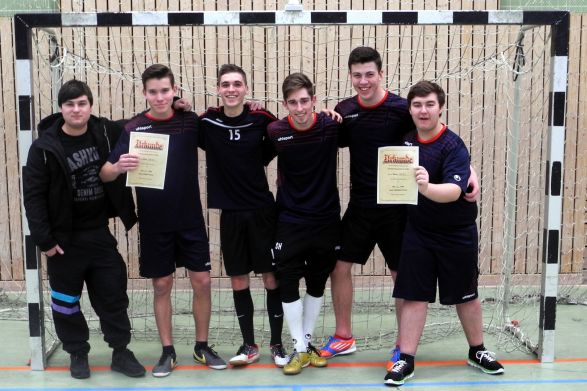 Knisternde Spannung in der Alleenturnhalle